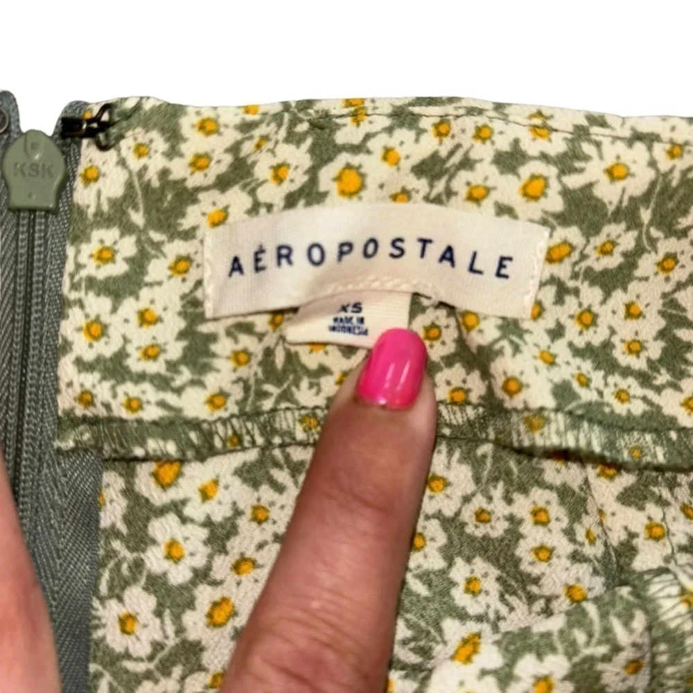 Aeropostale XS Women’s Floral Green Mini Skirt Y2K Preppy Girly Flower